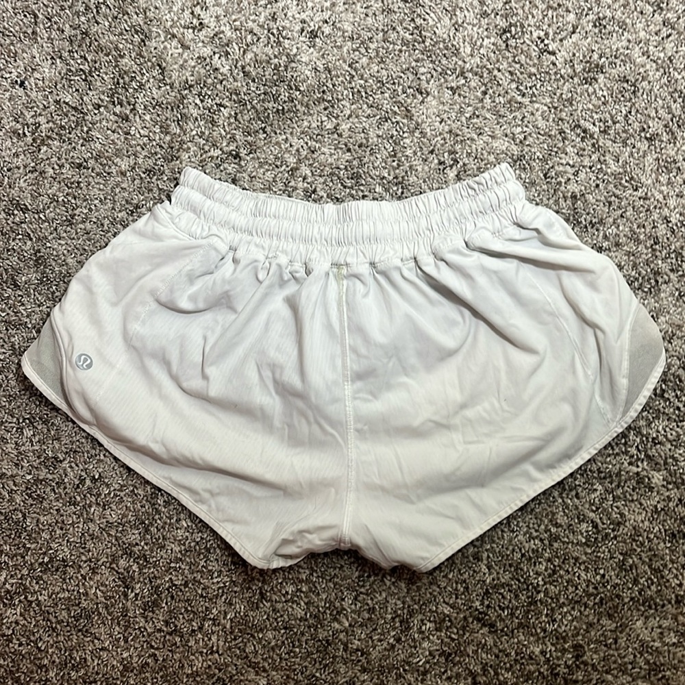 White lululemon hotty hot shorts